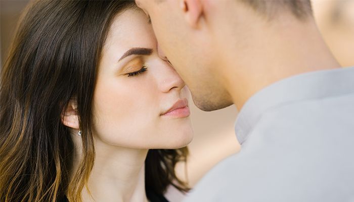 Sex de la prima intalnire? Abordarea feminina vs abordarea masculina