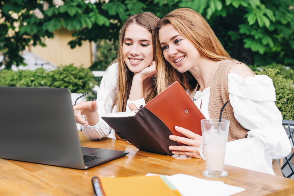 Cum initiezi o discutie despre sex cu copilul tau adolescent?
